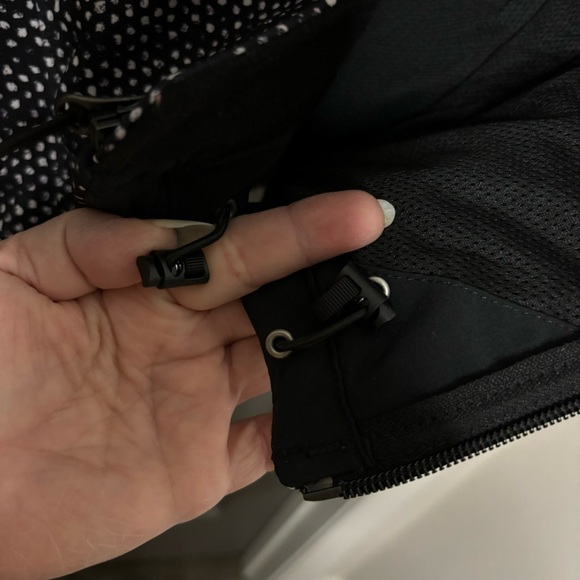 The North Face Soft Shell Jacket Fleece Lined M Black White Pink Blue Abstract - Picture 14 of 16